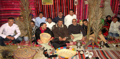 نادي ماسينيسا بثانوية إبن سينا بأزغنغان يستضيف عرض حول تاريخ وتراث الثقافة الأمازيغية