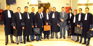 نقيب هيأة المحامين بالناظور يقدٌم المحامين المتمرنين لإستفاء اليمين القانونية 