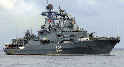 سفينة حربية روسية حاملة للصواريخ النووية ترسو قريبة من شواطئ الناظور والحسيمة