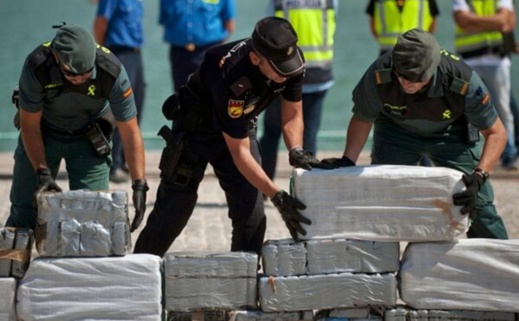 السلطات الإسبانية تفكك شبكة لتهريب المخدرات من المغرب إلى فرنسا