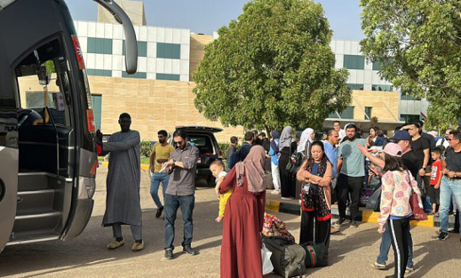 ملك البلاد يأمر بإجلاء المغاربة المتواجدين بالسودان