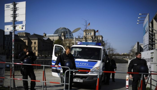ألمانيا.. إجلاء حوالي 7800 من سكان العاصمة بعد العثور على قنبلة