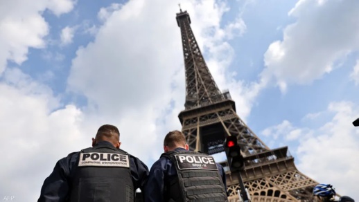 تهديد بوجود قنبلة.. السلطات الفرنسية تخلي "برج إيفل"