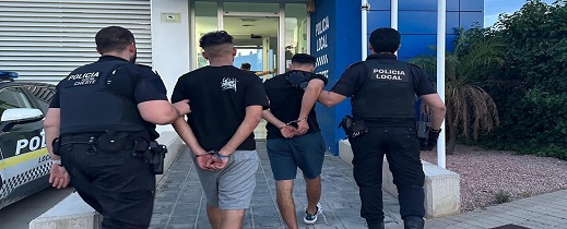 القبض على مغربيين في إسبانيا إثر اعتدائهما على سائق "طاكسي" وسرقة هاتفه النقال