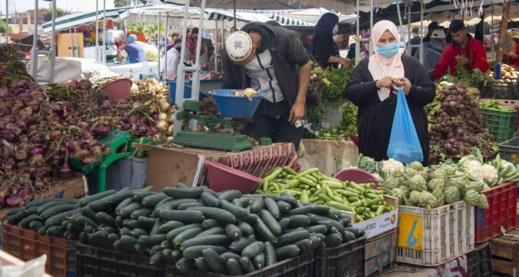 قرار حكومي يسمح بتسويق الخضر والفواكه دون المرور بأسواق الجملة بالناظور