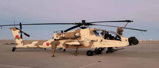 وصول أول دفعة من مروحيات أباتشي AH-64E إلى طنجة