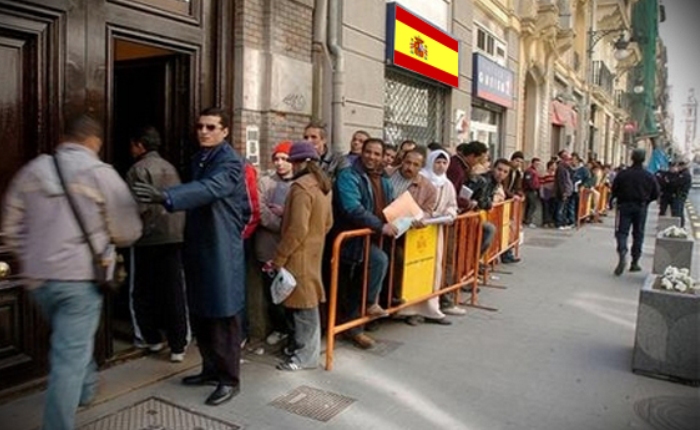 المغاربة على رأس قائمة العمال الأجانب المسجلين في الضمان الاجتماعي بإسبانيا