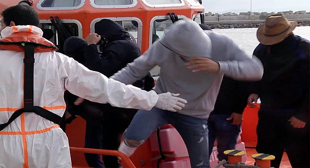السلطات الإسبانية تنقذ 36 مهاجرا سريا انطلقوا من سواحل الناظور