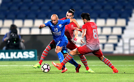 دولي مغربي في تجربة جديدة كمساعد مدرب في هذا البلد العربي