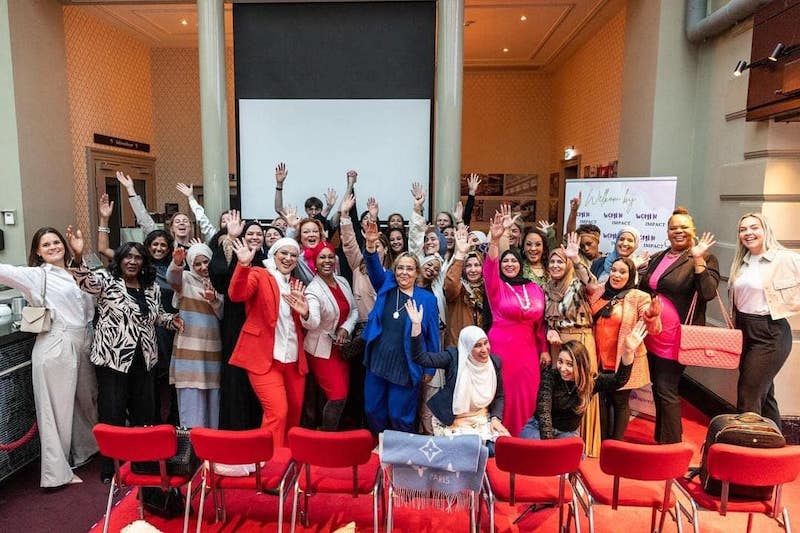 حدث في أمستردام.. تميز النساء المغربيات يُبرز في لقاء جمع نساء من مختلف الثقافات