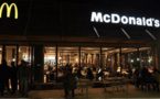 مسير بمطعم "ماكدونالدز" الناظور يرفض تقديم طلب لزبون قبل موعد الإغلاق ويتسبب "بأزمة" نفسية لطفلة